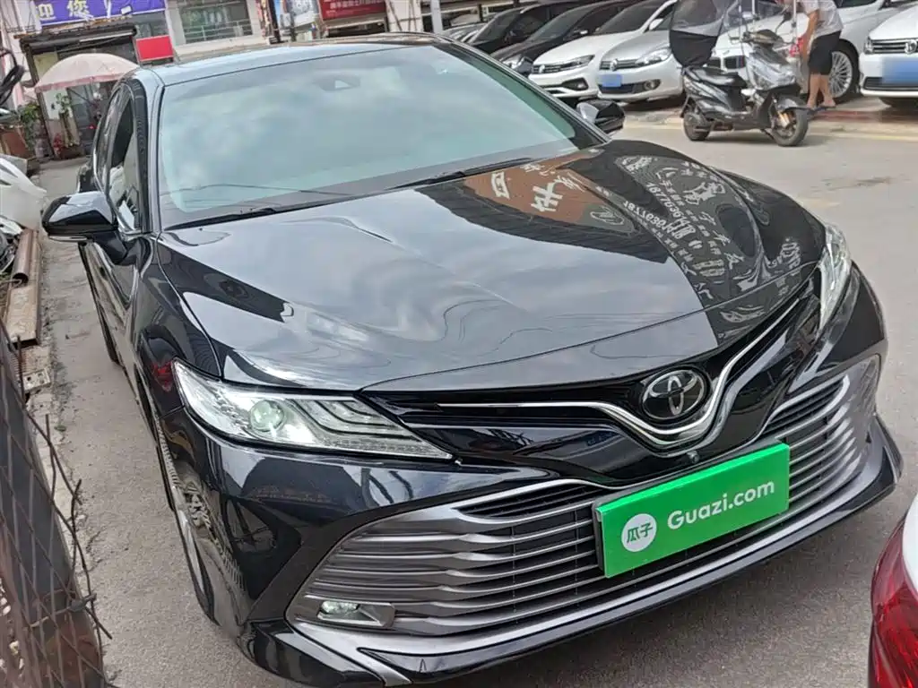 Toyota Camry 2018 — фото 4