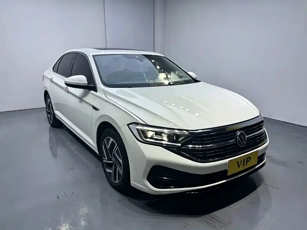 Volkswagen Sagitar 2022