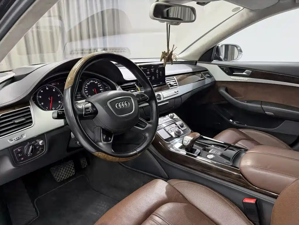 Audi A8 2015