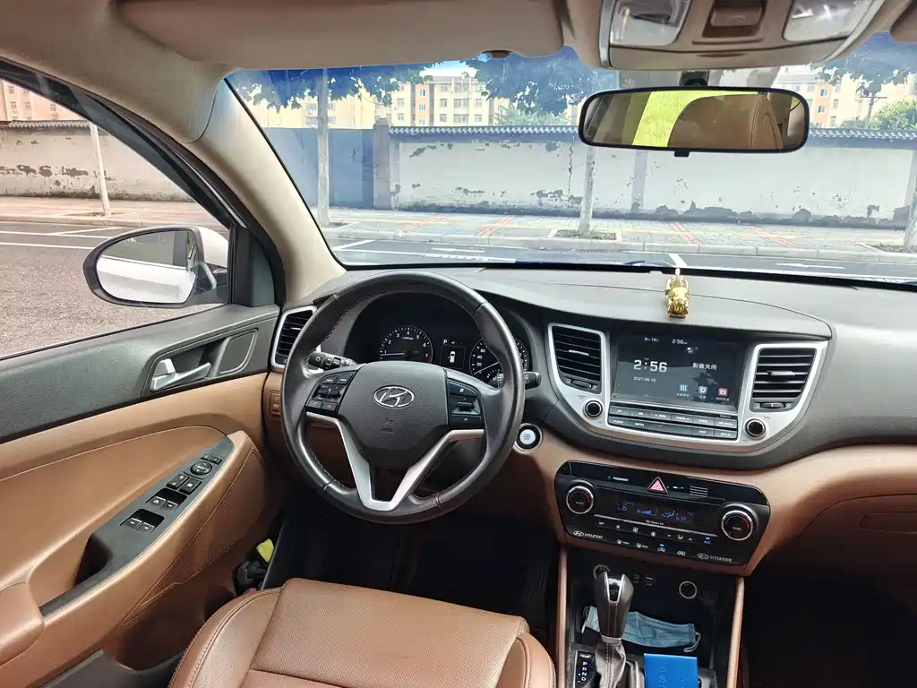 Hyundai Tucson 2016 — фото 15