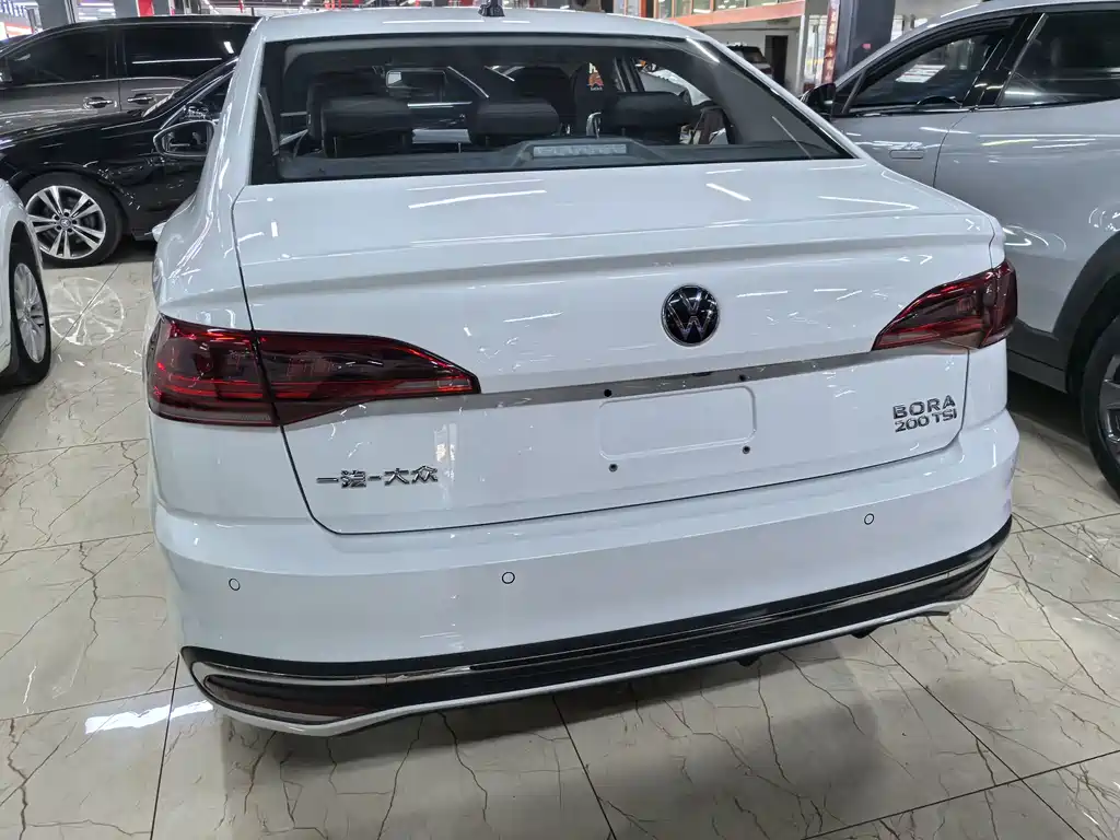 Volkswagen Bora 2024