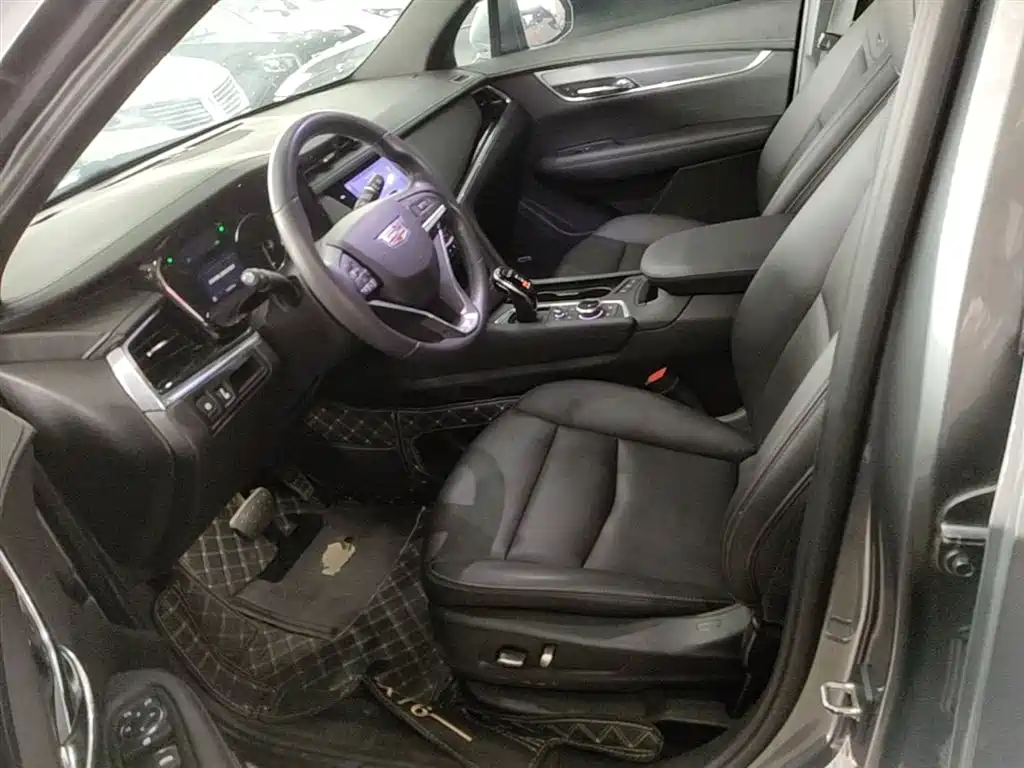 Cadillac XT6 2020 — фото 15
