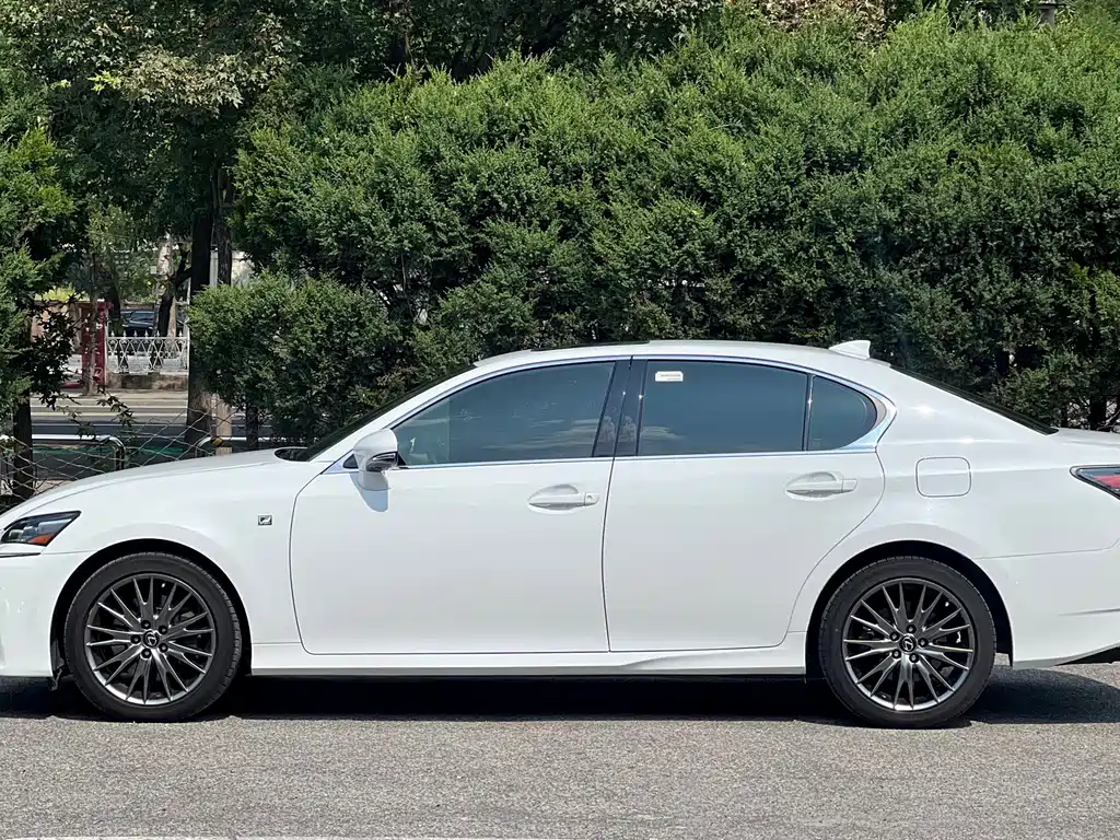 Lexus GS 2019 — фото 27