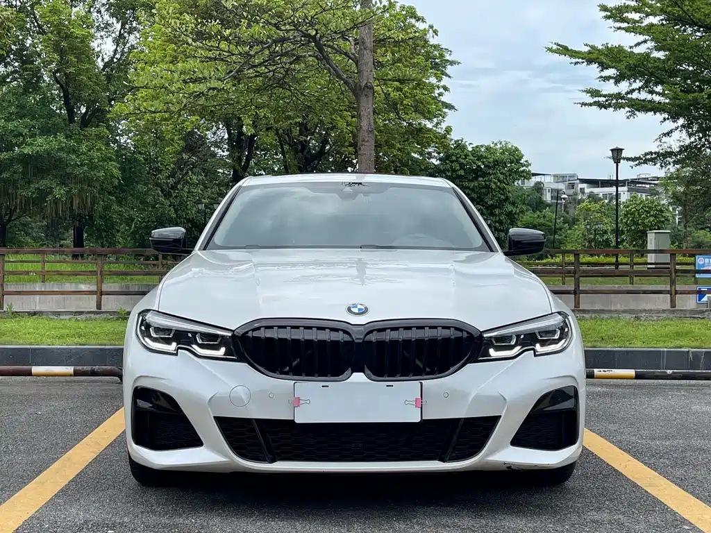 BMW 3 Series 2022