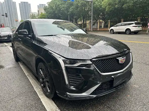 Cadillac CT4 2023