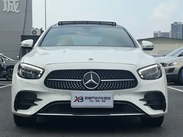 Mercedes-Benz E-Class 2022