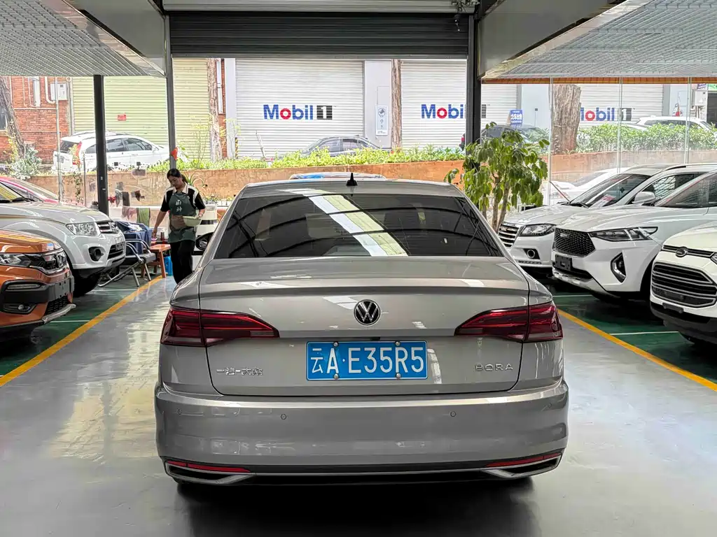 Volkswagen Bora 2021