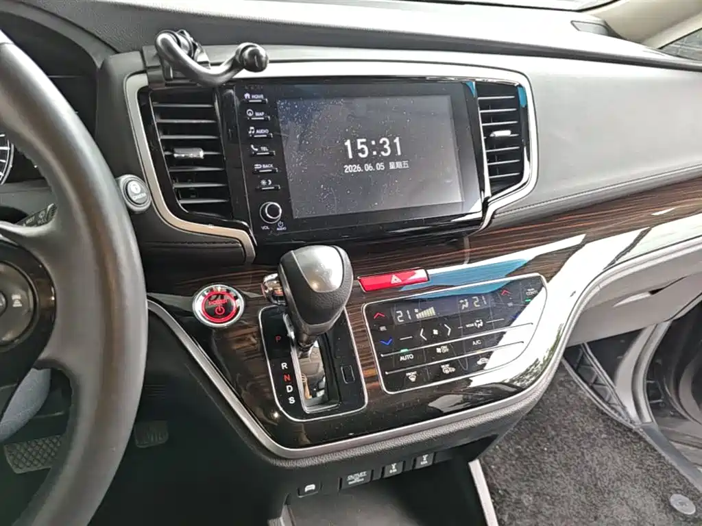 Honda Odyssey 2019 — фото 13