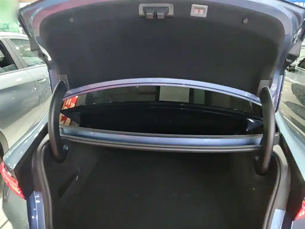 BYD Seal 2025 — фото 15
