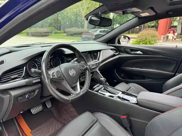 Buick Regal 2018