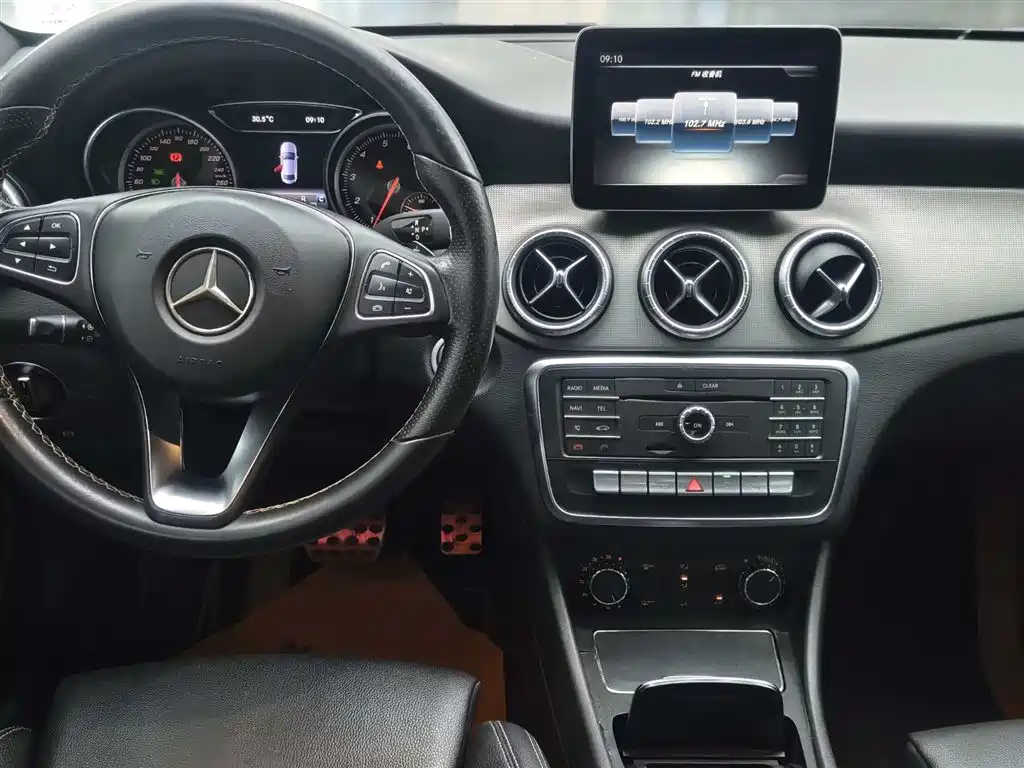 Mercedes-Benz CLA 2017 — фото 4