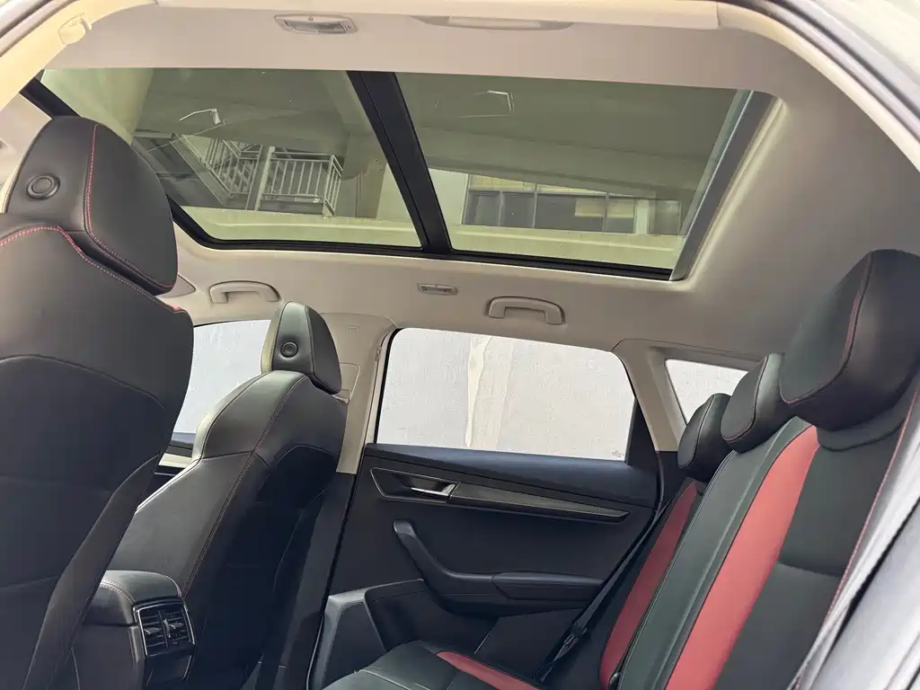 Skoda Karoq 2022 — фото 17