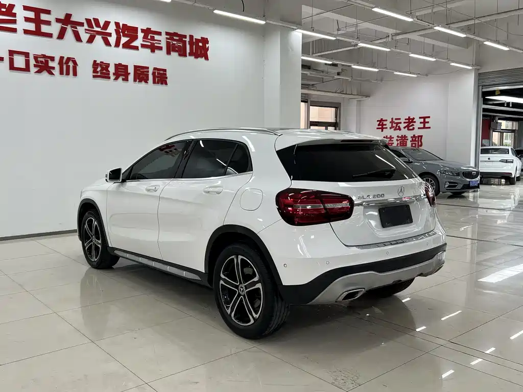 Mercedes-Benz GLA 2018 — фото 9