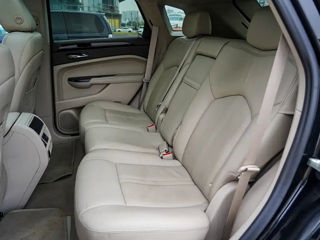 Cadillac SRX 2015 — фото 19