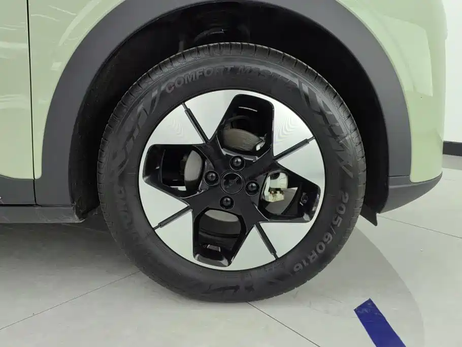 Geely Galaxy Starwish 2024