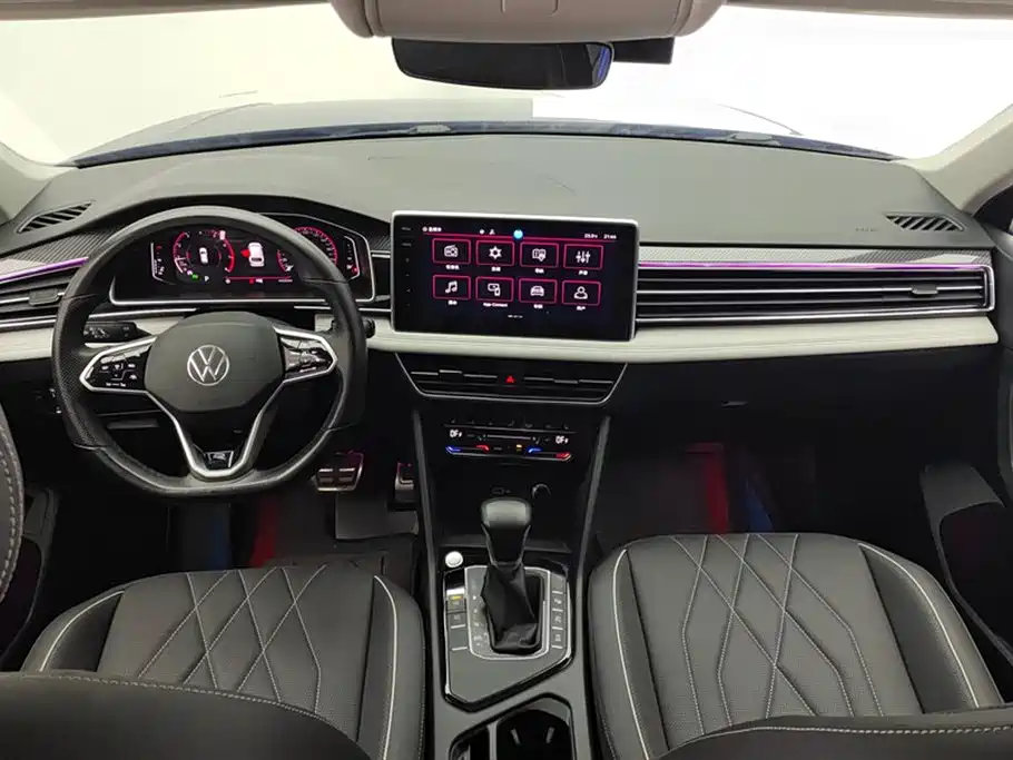 Volkswagen Tiguan L 2023 — фото 12