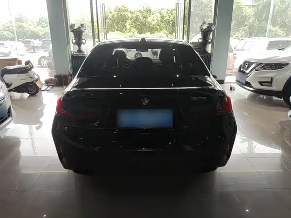 BMW 3 Series 2023