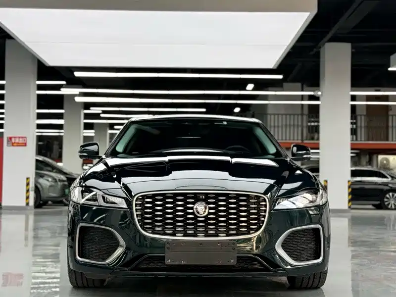 Jaguar XFL 2022 — фото 2