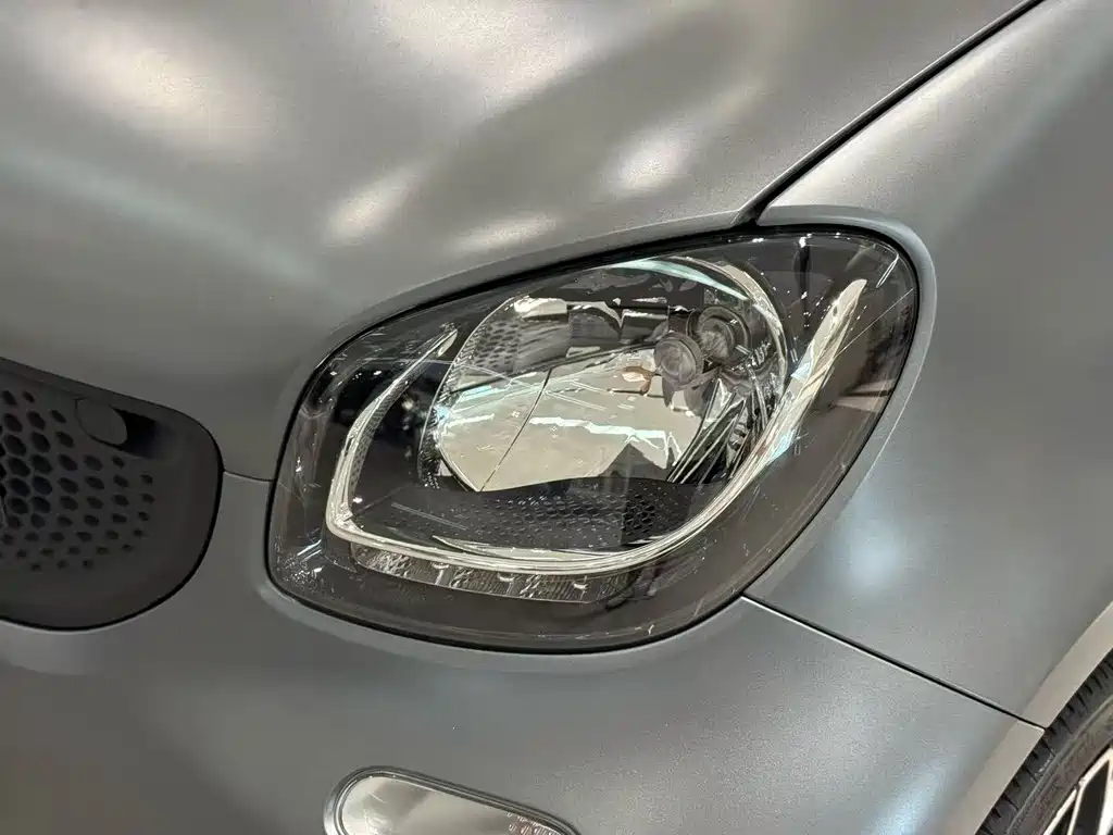 smart fortwo 2018 — фото 4