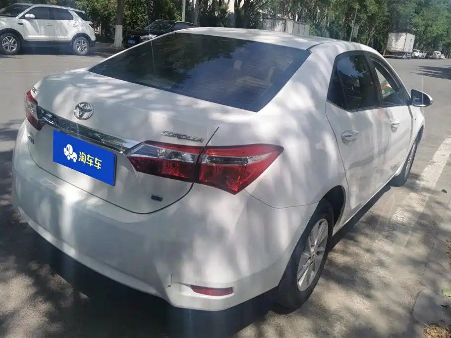 Toyota Corolla 2015