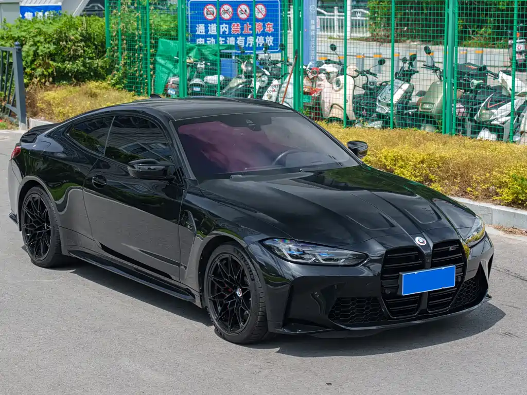 BMW M4 2023 — фото 3