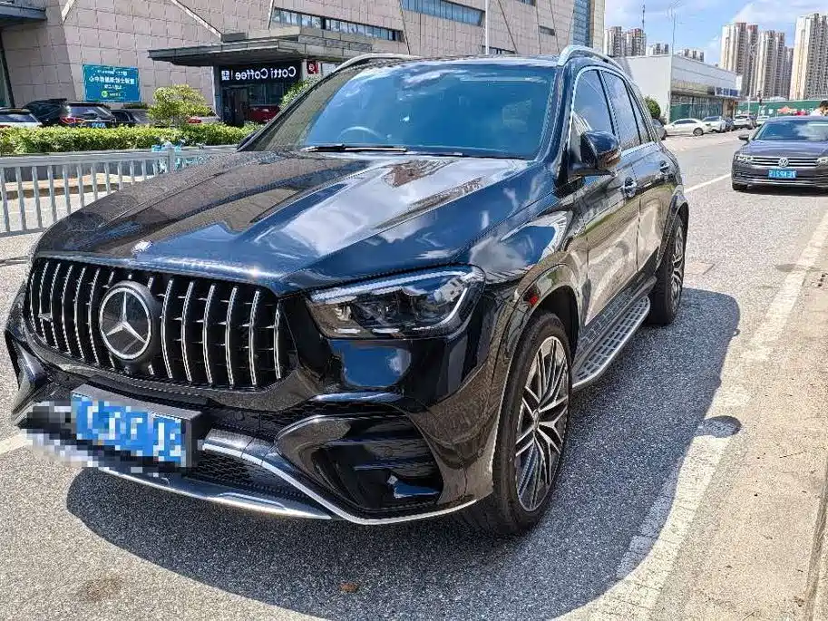 Mercedes-Benz GLE AMG 2024 — фото 1