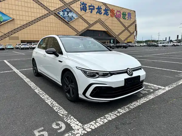 Volkswagen Golf 2022