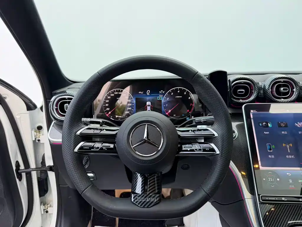 Mercedes-Benz C-Class 2024 — фото 12