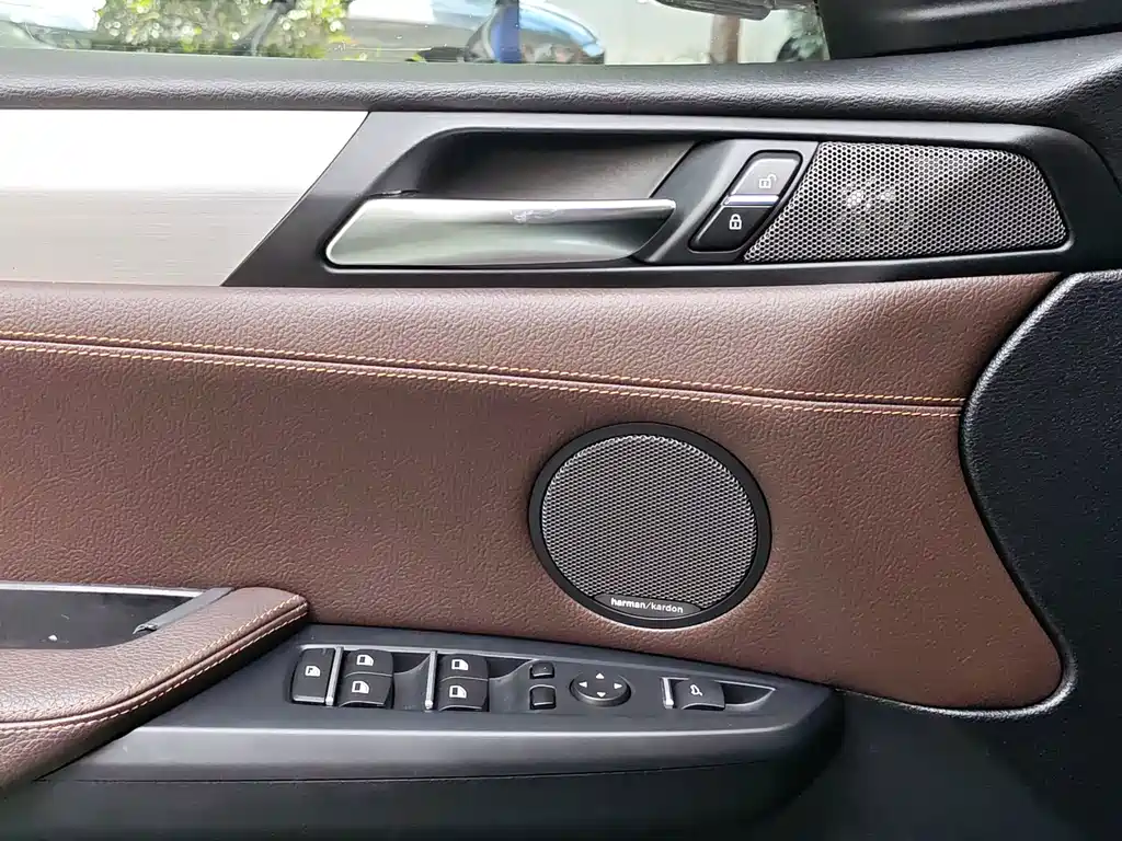 BMW X4 2015 — фото 12