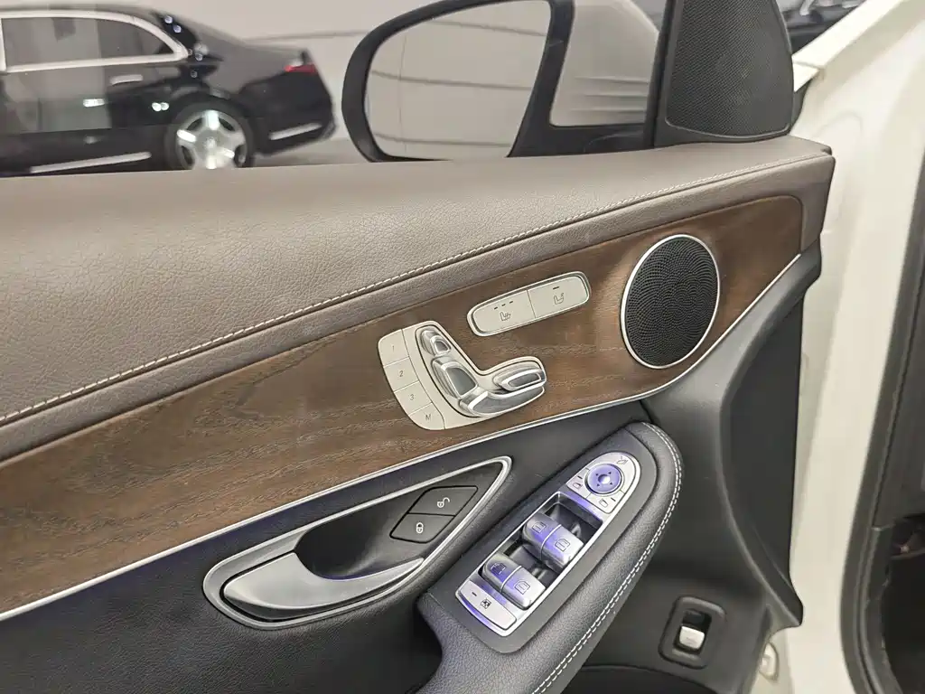 Mercedes-Benz GLC 2023 — фото 13
