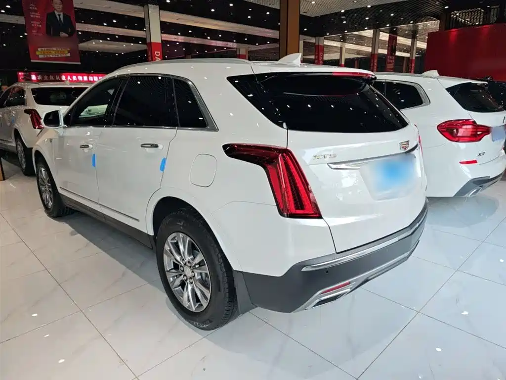 Cadillac XT5 2020 — фото 10