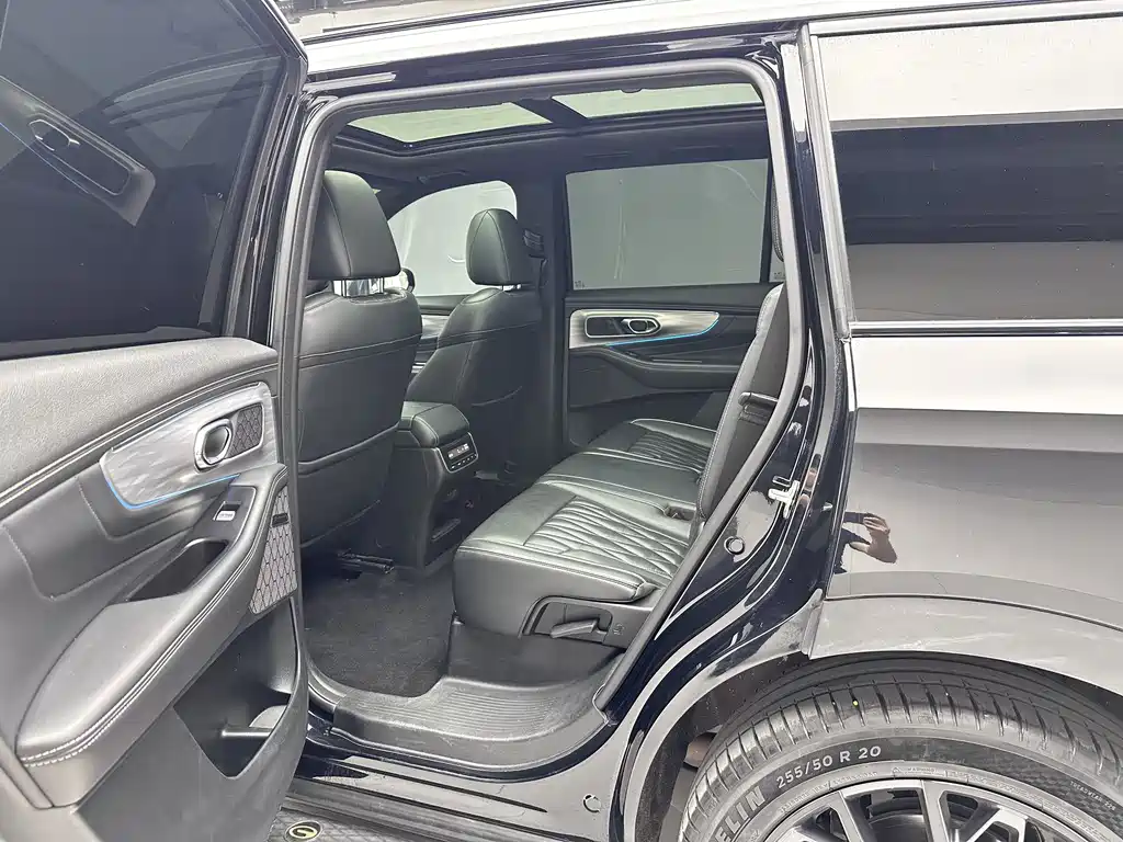 GAC Motor Trumpchi GS8 2023 — фото 11