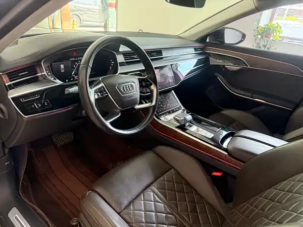 Audi A8 2021