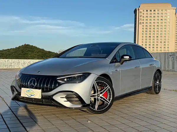 Mercedes-Benz EQE AMG 2024