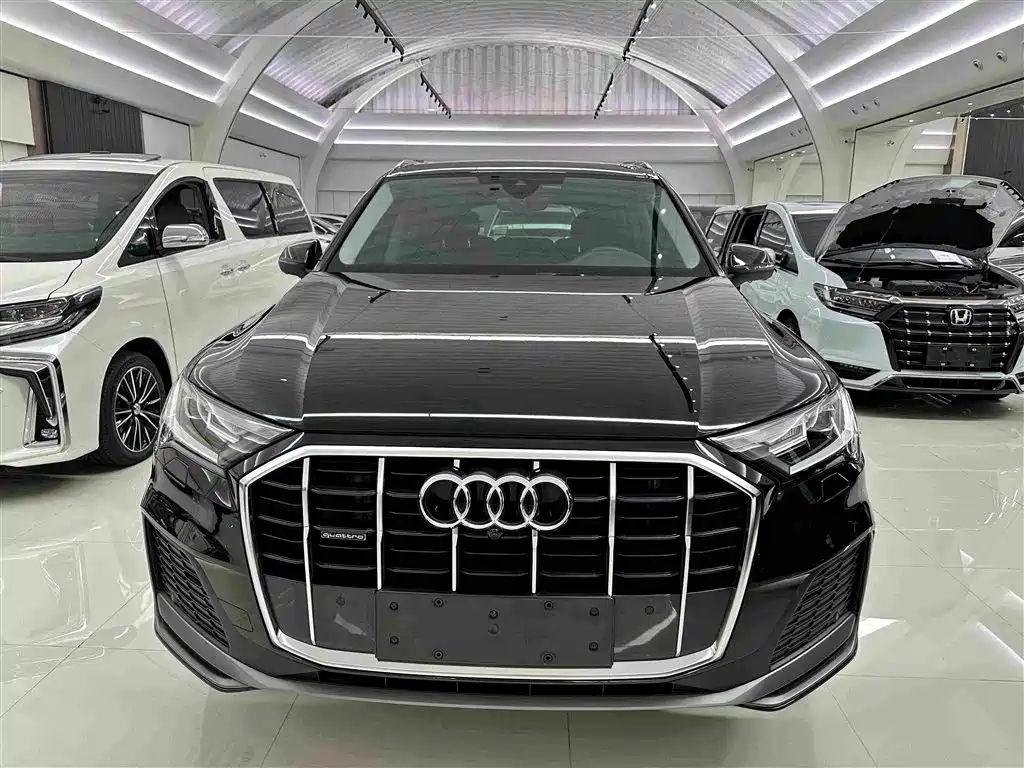 Audi Q7 2023 — фото 2