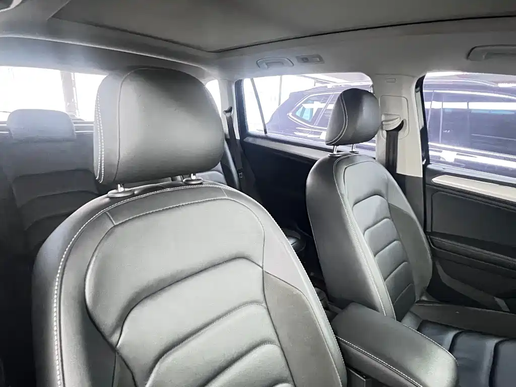 Volkswagen Tiguan L 2020 — фото 10