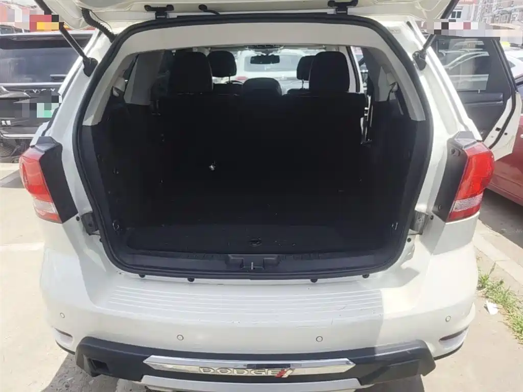 Dodge Journey 2016 — фото 19