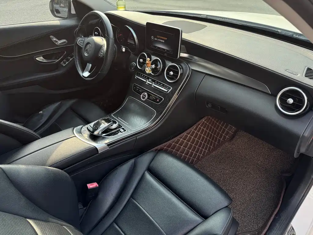 Mercedes-Benz C-Class 2015 — фото 17