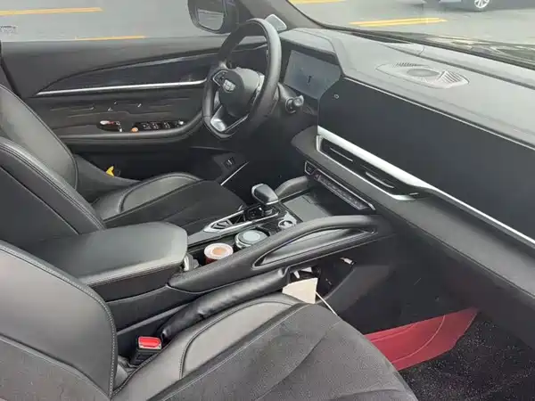 Geely Xingyue L 2023