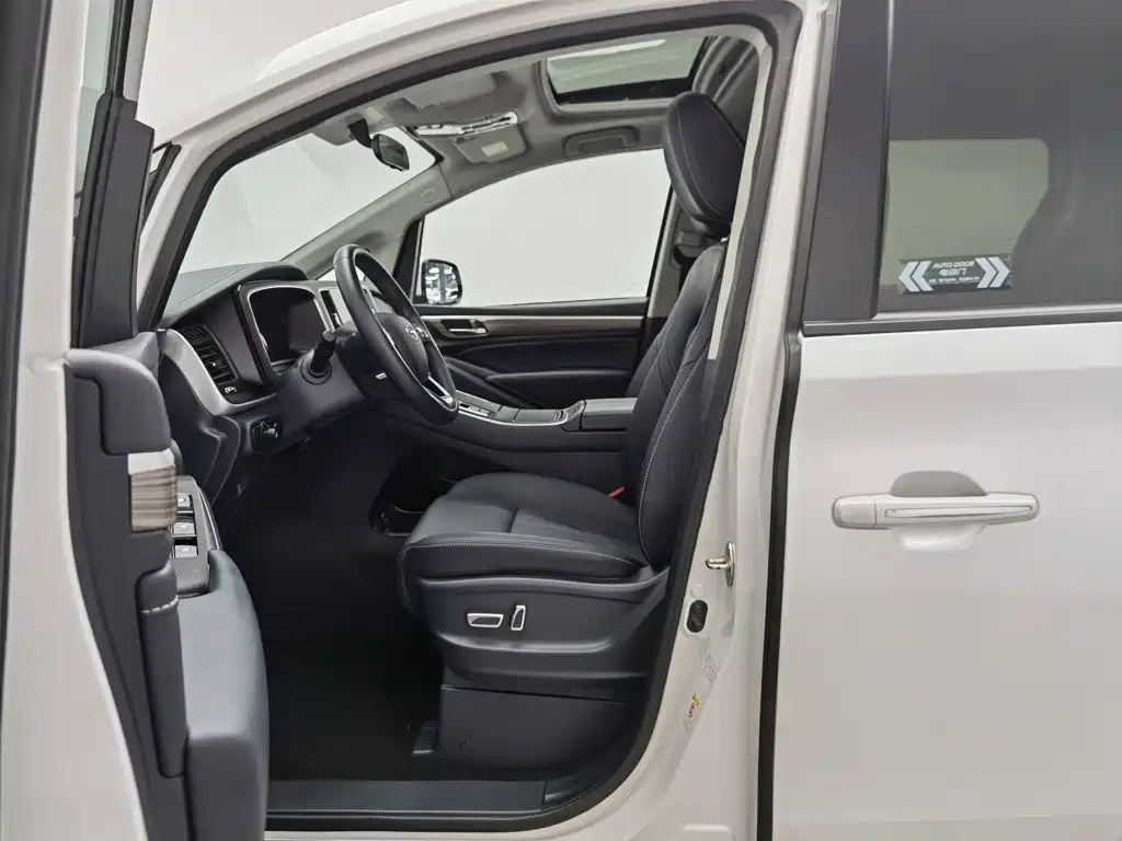 GAC Trumpchi M8 2025 — фото 10