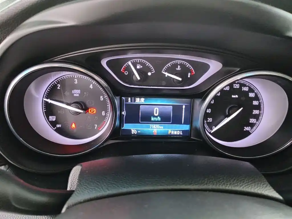 Buick Envision Plus 2018 — фото 12