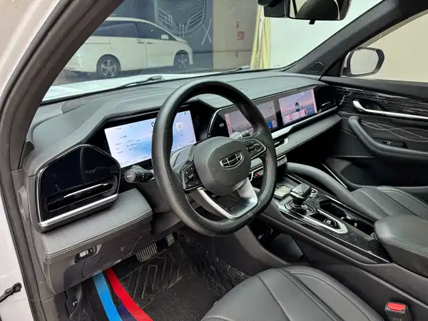 Geely Xingyue L 2024