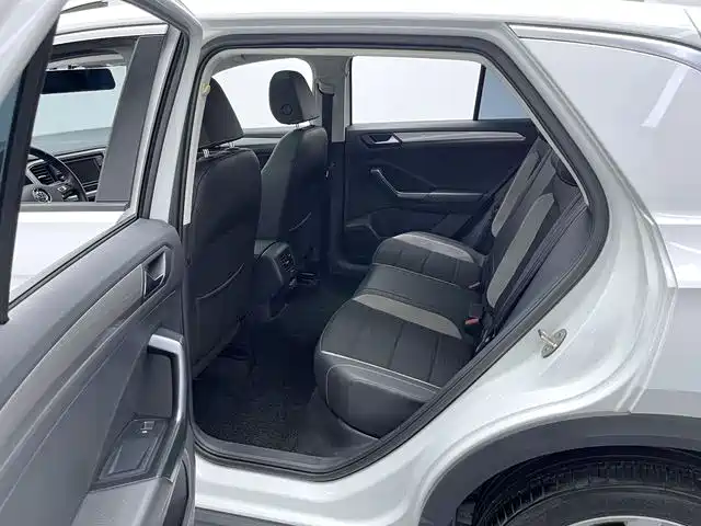 Volkswagen T-Roc 2019 — фото 12