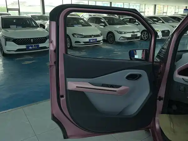 Baojun E200 2020