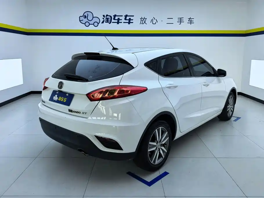 Changan Eado XT 2016 — фото 3