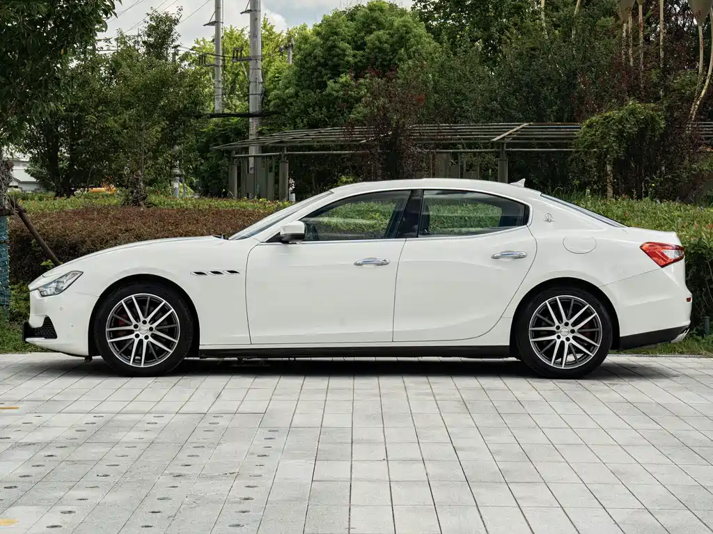 Maserati Ghibli 2017 — фото 7