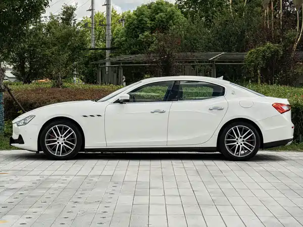 Maserati Ghibli 2017