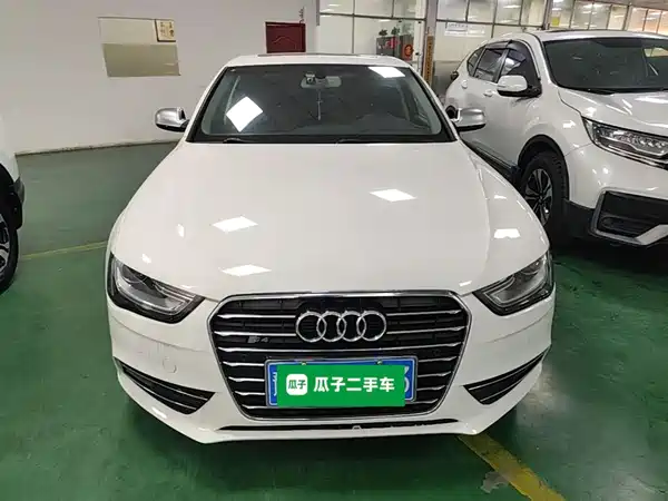 Audi A4L 2016