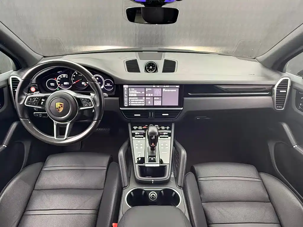 Porsche Cayenne 2021 — фото 10