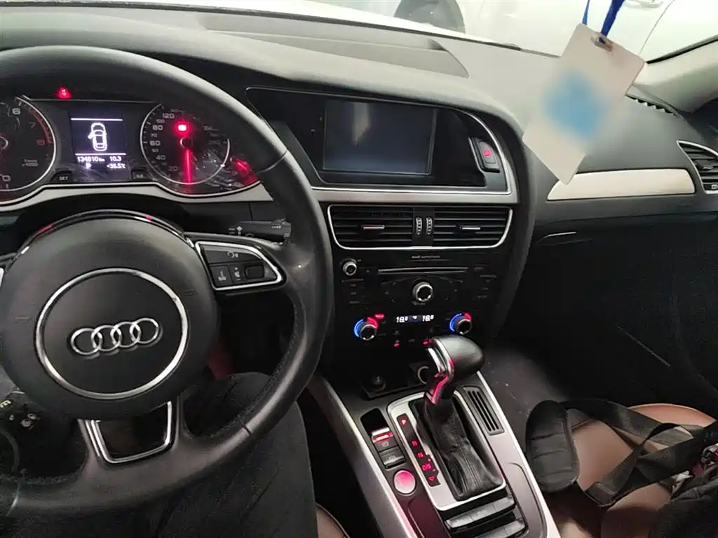 Audi A4L 2016 — фото 10